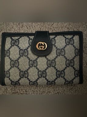 Gucci Beige and Navy Blue  GG Canvas Wallet with Gold Double G Accent